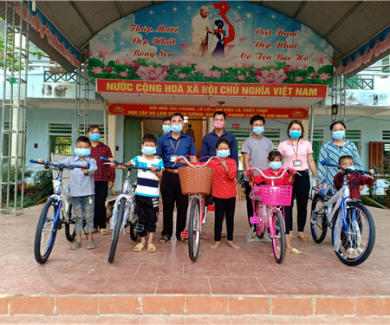 Trường Tiểu Học Cầu Ham trao tặng món quà ý nghĩa tiếp sức cho học sinh